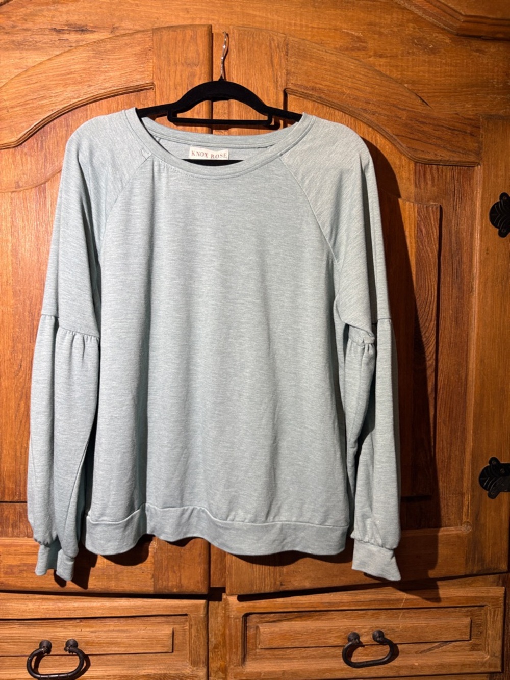 Knox Rose Sage Green Puff Sleeve Pullover